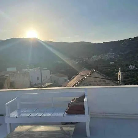Apartment Budget With Sea View In *