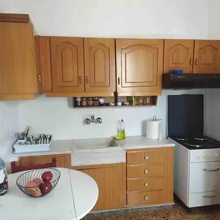 Apartment Budget With Sea View In *